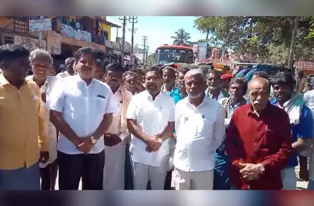 ಹುರ ಗ್ರಾಮದಲ್ಲಿ ಅಮಿತ್ ಶಾ ಪ್ರತಿಕೃತಿ ದಹನ: ಪ್ರತಿಭಟನೆ ಮಾಡಿ ಬಾರಿ ಆಕ್ರೋಶ