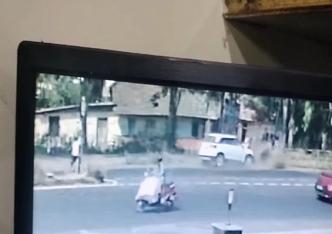 ಸುರತ್ಕಲ್ : ಬೈಕ್‌ ಗೆ ಕಾರು ಡಿಕ್ಕಿ; ಓರ್ವ ಗಂಭೀರ!