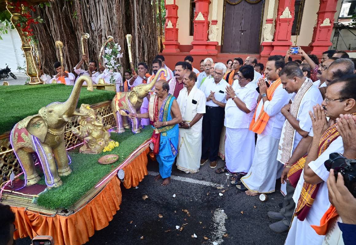 ಬನ್ನಂಜೆ ಮಹಾಲಿಂಗೇಶ್ವರ ದೇವಸ್ಥಾನದ ಅಷ್ಟಬಂಧ ಬ್ರಹ್ಮಕಲಶೋತ್ಸವ: ವೈಭವದ ಹೊರೆಕಾಣಿಕೆ ಮೆರವಣಿಗೆ