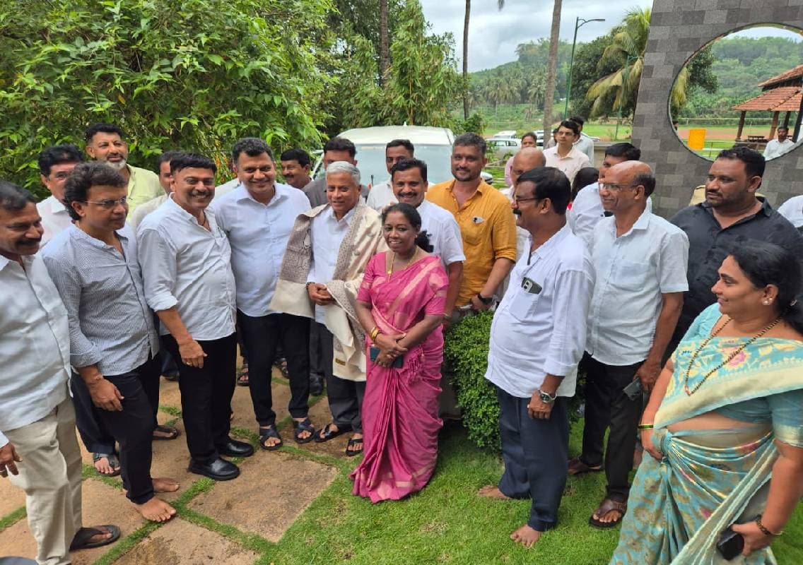 ಶಾಸಕ ರಾಜೇಶ್ ನಾಯ್ಕ್ ಉಳಿಪ್ಪಾಡಿಗುತ್ತು ನಿವಾಸಕ್ಕೆ ಸಚಿವ ವಿ.ಸೋಮಣ್ಣ ಭೇಟಿ