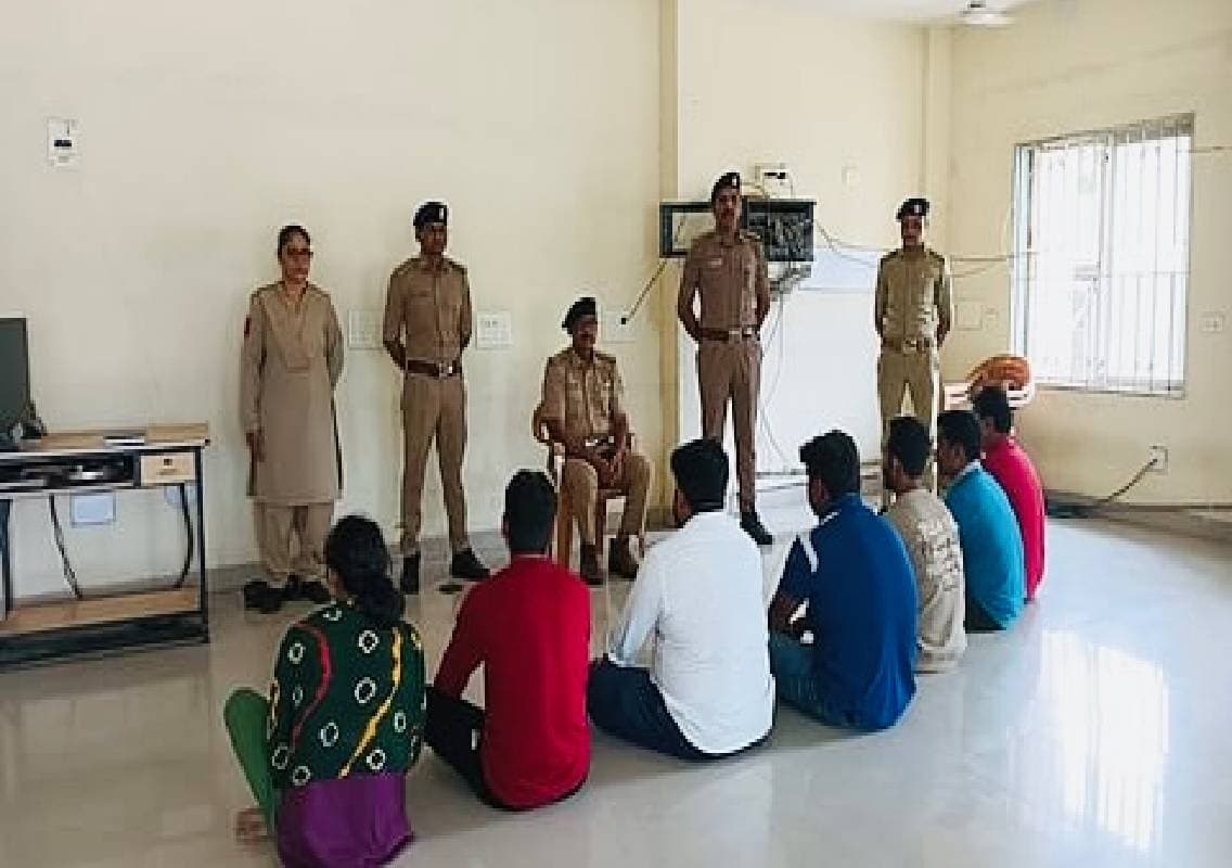 ಬಾಂಗ್ಲಾದ ಅಕ್ರಮ ವಲಸಿಗರು ಪೊಲೀಸರ ವಶಕ್ಕೆ!