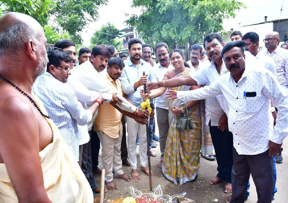 2.85 ಕೋಟಿ ರೂ. ವೆಚ್ಚದ ವಿವಿಧ ಅಭಿವೃದ್ಧಿ ಕಾಮಗಾರಿಗಳಿಗೆ ಶಾಸಕ ದರ್ಶನ್ ಧ್ರುವನಾರಾಯಣ ಚಾಲನೆ
