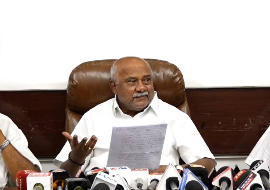ಮಗನಿಗಾಗಿ ಹಿರಿಯ ನಾಯಕರಿಗೆ ಸಚಿವ ಸ್ಥಾನ ತಪ್ಪಿಸಿದ ಸಿದ್ದರಾಮಯ್ಯ: ಎಚ್.ವಿಶ್ವನಾಥ್ ವಾಗ್ದಾಳಿ