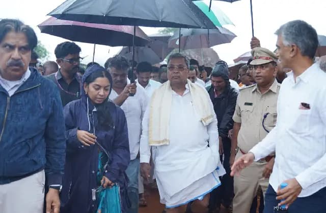 ಶಿರೂರುನಲ್ಲಿ ಕಾರ್ಯಾಚರಣೆ ನಡೆಸುತ್ತಿರುವ ಸಿಬ್ಬಂದಿಯ ಕಾರ್ಯಕ್ಷಮತೆಗೆ ಸಿಎಂ ಶ್ಲಾಘನೆ
