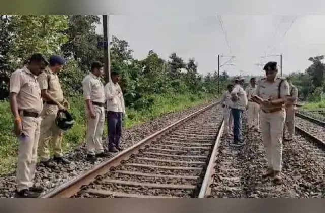 ಸೇನಾ ಸಿಬ್ಬಂದಿಯನ್ನು ಹೊತ್ತೊಯ್ಯುತ್ತಿದ್ದ ವಿಶೇಷ ರೈಲನ್ನು ಸ್ಫೋಟಿಸಲು ಯತ್ನ!