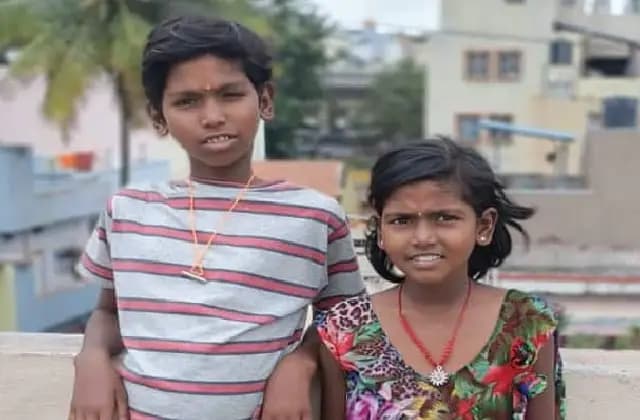 ಕೆರೆಗೆ ನೀರು ತರಲು ಹೋಗಿದ್ದ ಇಬ್ಬರು ಸಹೋದರರು ನೀರಿನಲ್ಲಿ ಮುಳುಗಿ ಮೃತ್ಯು