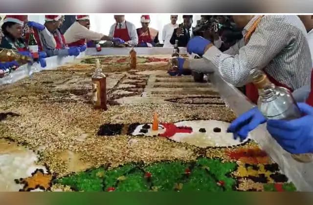 ಕ್ರಿಸ್ಮಸ್ ಗೆ ಭರ್ಜರಿ ತಯಾರಿ: ಮಣಿಪಾಲದಲ್ಲಿ ಕೇಕ್ ಮಿಕ್ಸಿಂಗ್ ಘಮ ಘಮ