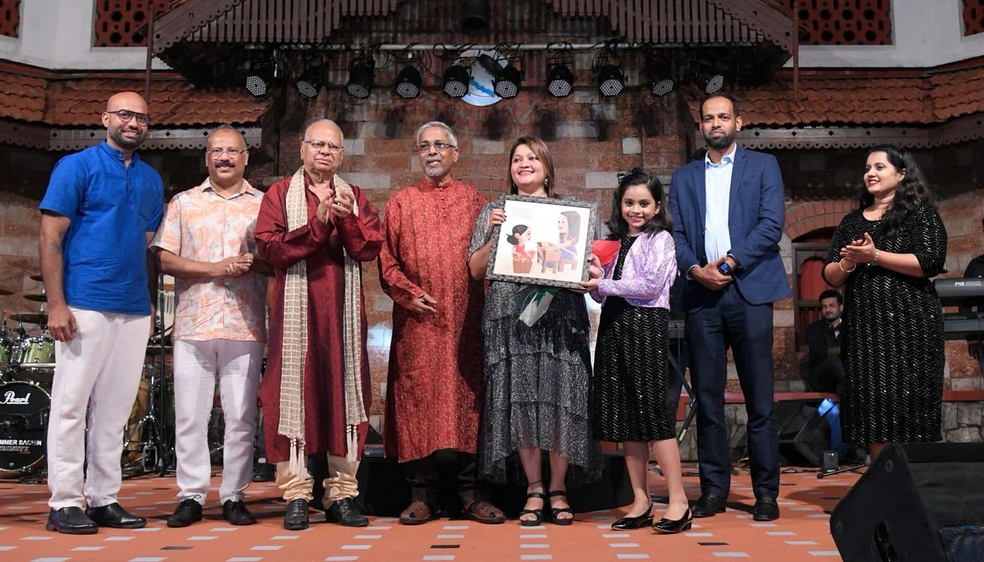 ಅಲನಿ ಮೆಲೊಡಿ ನೈಟಾಂತ್ ಪರ್ಜಳ್ಳೆಂ ಗಾಯಾನಾಚೆಂ ನವೆಂ ನಕ್ತಿರ್