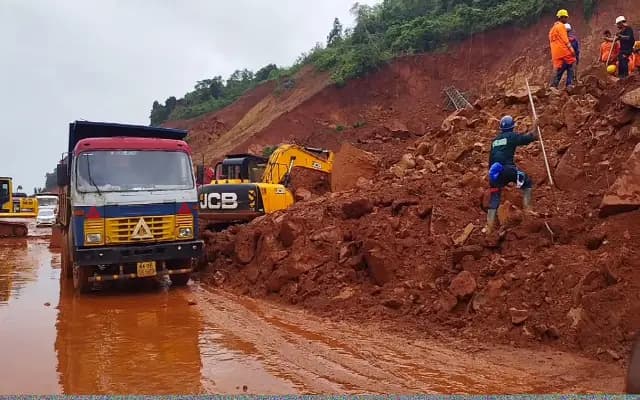 ಶಿರೂರು ಗುಡ್ಡ ಕುಸಿತ ಪ್ರಕರಣ : ಸಂತ್ರಸ್ತರಿಗೆ ಹೆಚ್ಚುವರಿ ಪರಿಹಾರ ಹಣ ಬಿಡುಗಡೆ