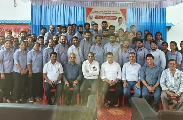 ಜೆಬಿಎಫ್‌ ಕಂಪೆನಿಗೆ ಭೂಮಿ ಬಿಟ್ಟುಕೊಟ್ಟವರಿಗೆ ಗೈಲ್‌ ಕಂಪೆನಿಯಲ್ಲಿ ಉದ್ಯೋಗ : ಉದ್ಯೋಗ ಪತ್ರ ವಿತರಿಸಿದ ದ.ಕ. ಸಂಸದ ಕ್ಯಾ. ಚೌಟ