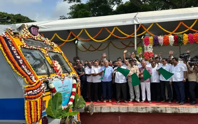 ತುಮಕೂರು-ಯಶಂತಪುರ ಮಧ್ಯೆ ನೂತನ ಮೆಮು ರೈಲು ಸೇವೆಗೆ ವಿ ಸೋಮಣ್ಣ ಚಾಲನೆ