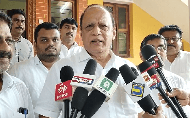 ಕಾಪು ಶಾಸಕರ ಇಚ್ಛಾಶಕ್ತಿಯ ಕೊರತೆಯಿಂದ ಕ್ಷೇತ್ರಕ್ಕೆ ಅನುದಾನ ಬರುತ್ತಿಲ್ಲ; ವಿನಯಕುಮಾರ್ ಸೊರಕೆ ಕಿಡಿ