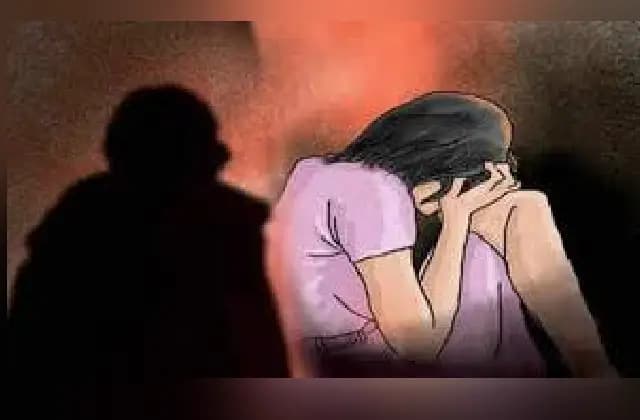 ಬಾಲಕಿಗೆ ಅಶ್ಲೀಲ ವಿಡಿಯೋ ತೋರಿಸಿ ಲೈಂಗಿಕ ದೌರ್ಜನ್ಯ: ಕ್ಲೀನರ್ ಬಂಧನ