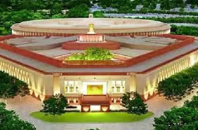 ನಕಲಿ ಎಂಟ್ರಿ ಪಾಸ್ ಬಳಸಿ ಸಂಸತ್‌ಗೆ ಪ್ರವೇಶಿಸಲು ಯತ್ನ: ವ್ಯಕ್ತಿ ಬಂಧನ