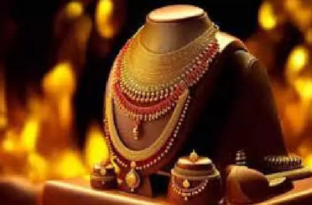 ಇಂದು ಇಳಿಕೆ ಕಂಡಿತೆ ಚಿನ್ನ: ಎಷ್ಟಿದೆ ಬಂಗಾರದ ಬೆಲೆ?