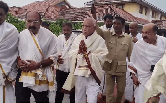 ವರ್ಷಗಳ ಬಳಿಕ ಧರ್ಮಸ್ಥಳಕ್ಕೆ ಮಾಜಿ ಸಿಎಂ ಬಿಎಸ್‌ವೈ ಭೇಟಿ