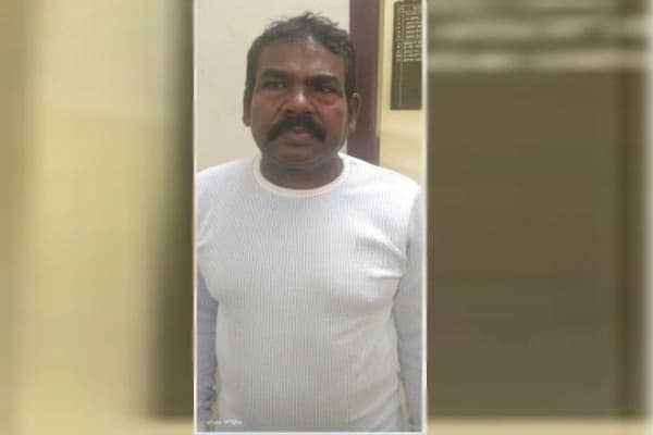ನ್ಯಾಯಾಲಯಕ್ಕೆ ಹಾಜರಾಗದೆ ತಲೆಮರೆಸಿಕೊಂಡಿದ್ದ ಆರೋಪಿ ಪೊಲೀಸರ ವಶಕ್ಕೆ