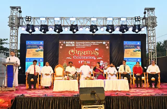 ದೇರಳಕಟ್ಟೆ ಫಾದರ್ ಮುಲ್ಲರ್ ಕ್ಯಾಂಪಸ್ ನಲ್ಲಿ ಸಂಭ್ರಮದ ಕ್ರಿಸ್ಮಸ್ ಆಚರಣೆ