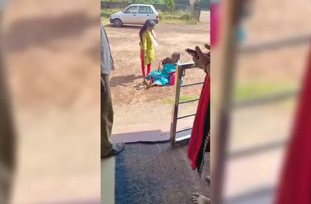 ಮಂಗಳೂರು : ಅಮ್ಮ ಮಗಳ ನಡುವೆ ಮಾರಾಮಾರಿ!