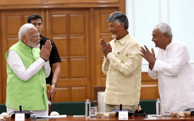 ಲೋಕ ಕದನದಲ್ಲಿ ಬಿಜೆಪಿಗೆ ನುಂಗಲಾರದ ತುತ್ತಾದ ಇಬ್ಬರು ನಾಯಕರು