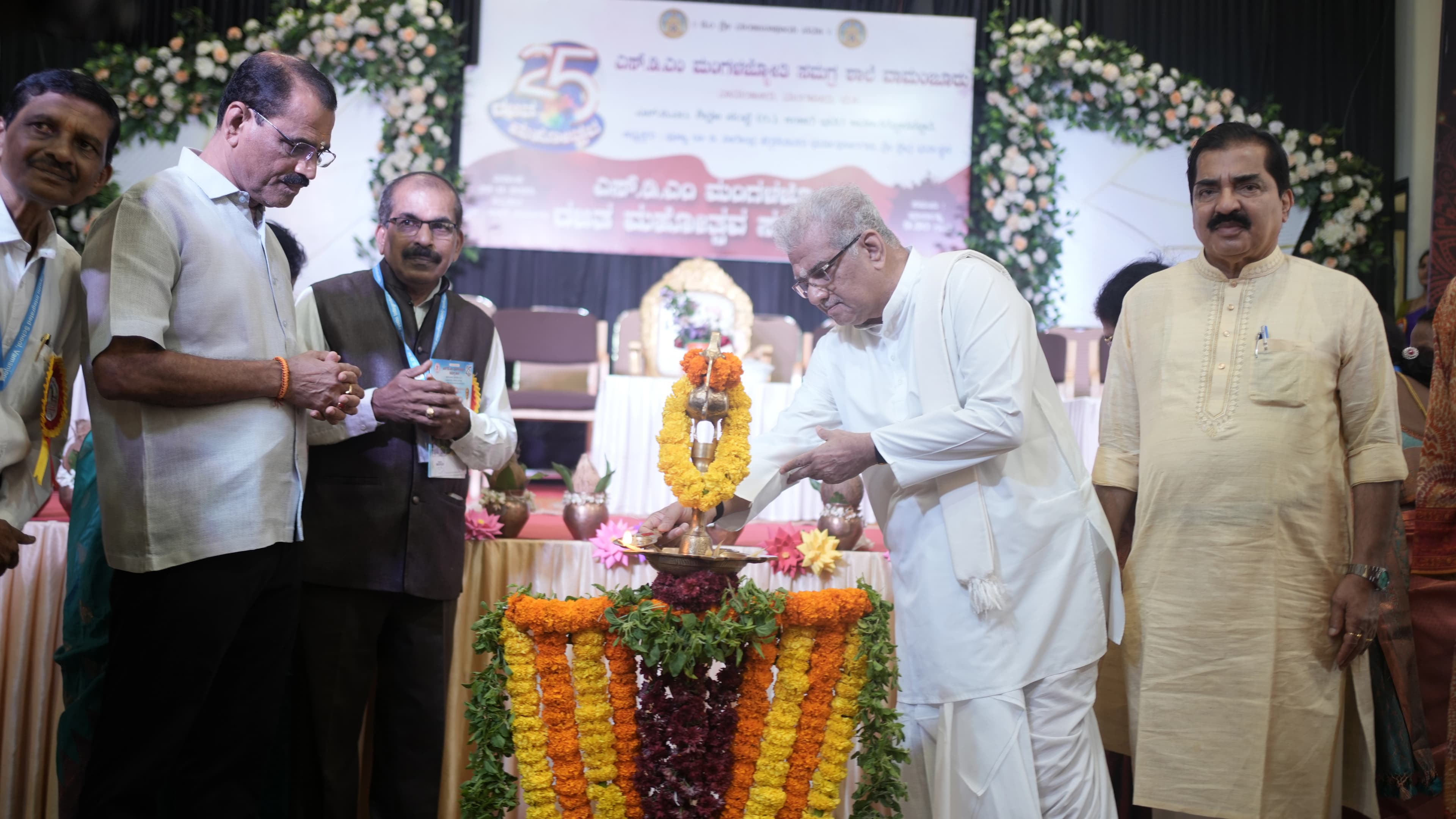 ವಿಶೇಷ ಚೇತನ ಮಕ್ಕಳಿಗೆ ನಲ್ಮೆ, ಸಂಯಮದಿಂದ ವಿಶೇಷ ಭವಿಷ್ಯ ರೂಪಿಸೋಣ: ಡಾ. ಡಿ ವೀರೇಂದ್ರ ಹೆಗ್ಗಡೆ