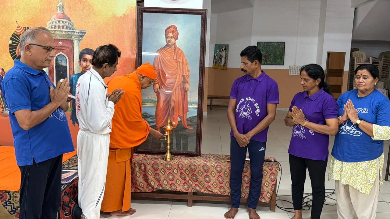 ಮನಸ್ಸಿನ ಶಾಂತಿ, ಮತ್ತು ಆತ್ಮವಿಶ್ವಾಸ ಹೆಚ್ಚಿಸಲು ಯೋಗ– ಶ್ರೀ ಸ್ವಾಮಿ ಜಿತಕಾಮಾನಂದಜೀ ಮಹಾರಾಜ್