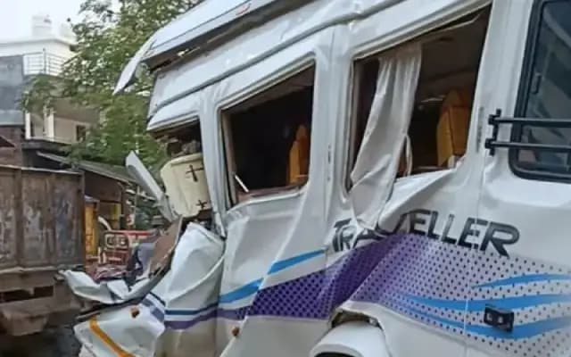 ಅಯೋಧ್ಯೆ ಬಳಿ ಭೀಕರ ರಸ್ತೆ ಅಪಘಾತ: ಕಲಬುರಗಿ ಮೂಲದ ಮೂವರು ಸಾವು