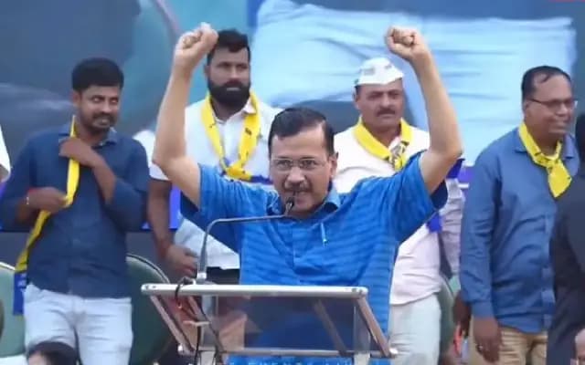 ಬಿಜೆಪಿಯಲ್ಲಿ ಮುಂದಿನ ಪ್ರಧಾನಿ ಅಭ್ಯರ್ಥಿಯ ಬಗ್ಗೆ ಆಂತರಿಕ ಸಮರ ನಡೆಯುತ್ತಿದೆ