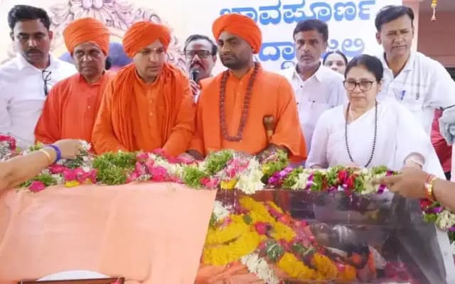 ಅಕ್ಕ ಅನ್ನಪೂರ್ಣತಾಯಿ: ಬಸವ ತತ್ವಕ್ಕೆ ಮಠಾಧೀಶೆಯಾದ ಶಿಕ್ಷಕಿ
