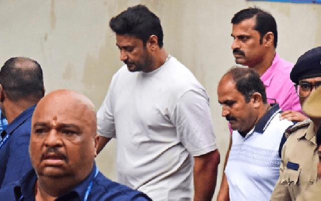 ಇಂದು ದರ್ಶನ್ ಸೇರಿ ನಾಲ್ವರು ಆರೋಪಿಗಳ ಕಸ್ಟಡಿ ಅಂತ್ಯ : ಕೋರ್ಟ್ ಗೆ​ ಹಾಜರು