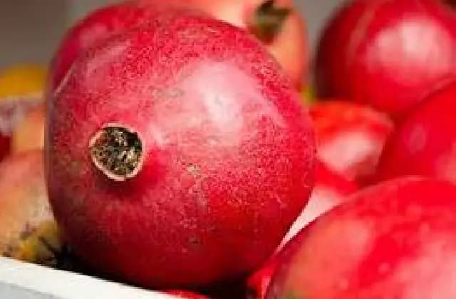 ಫಸಲಿಗೆ ಬಂದಿದ್ದ 7.50 ಲಕ್ಷ ಮೌಲ್ಯದ ದಾಳಿಂಬೆ ಕಳ್ಳತನ