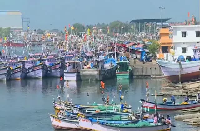 ಮಲ್ಪೆ: ನಾಳೆಯಿಂದ ಎರಡು ತಿಂಗಳು ಯಾಂತ್ರೀಕೃತ ಮೀನುಗಾರಿಕೆ ನಿಷೇಧ