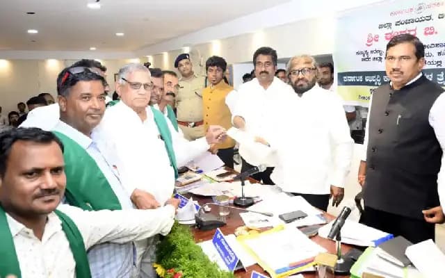 ಎಲ್ಲ ರೈತರಿಗೆ ಬರ ಪರಿಹಾರ ಕೊಡಿ : ಕರ್ನಾಟಕ ರಾಜ್ಯ ರೈತ ಸಂಘ ಆಗ್ರಹ