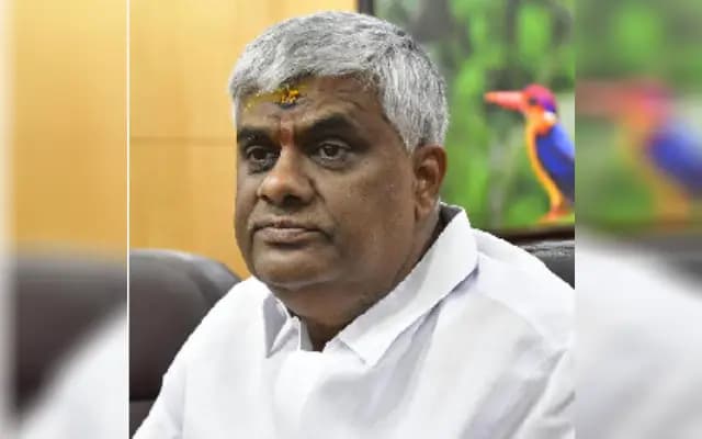 ನಮ್ಮ ಕಾರ್ಯಕರ್ತರ ಸಂಕಷ್ಟಕ್ಕೆ ಜೊತೆಯಾಗಿ ನಿಲ್ಲುತ್ತೇನೆ: ಎಚ್.ಡಿ ರೇವಣ್ಣ