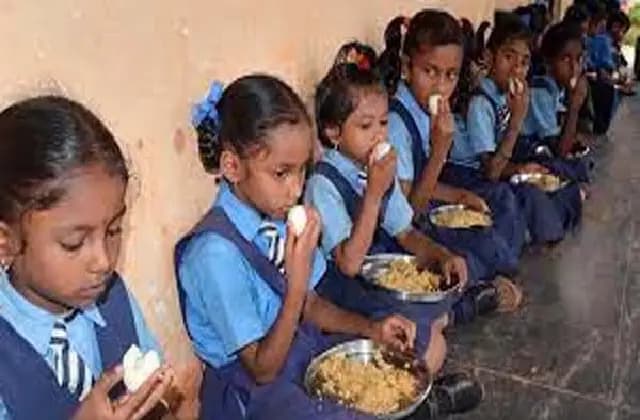 ಶಾಲಾ ಮಕ್ಕಳಿಗೆ 6 ದಿನ ಮೊಟ್ಟೆ ಹಾಗೂ ಬಾಳೆಹಣ್ಣು ವಿತರಣೆ; 1,500 ಕೋಟಿ ಮೀಸಲು