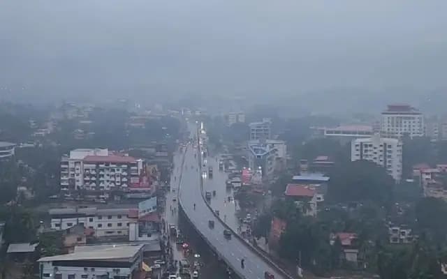 ಕರಾವಳಿಯಲ್ಲಿ ಭಾರಿ ಮಳೆ : ನಾಳೆ ‘ರೆಡ್‌ ಅಲರ್ಟ್‌’ ಘೋಷಣೆ