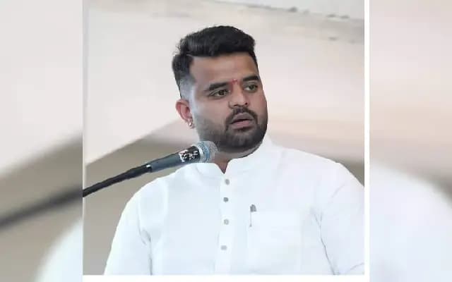 ಕೊನೆಗೂ ಏರ್‌ಪೋರ್ಟ್‌ನಲ್ಲಿ ಪ್ರಜ್ವಲ್ ರೇವಣ್ಣನನ್ನು ವಶಕ್ಕೆ ಪಡೆದ ಎಸ್ಐಟಿ