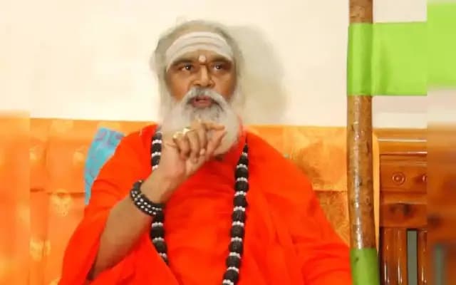 ಸಿ ಎಂ ಬದಲಾವಣೆ ಮಾಡಿದರೆ ಲಿಂಗಾಯತರಿಗೆ ಆ ಸ್ಥಾನ ನೀಡಿ- ರಂಭಾಪುರಿ ಶ್ರೀಗಳು