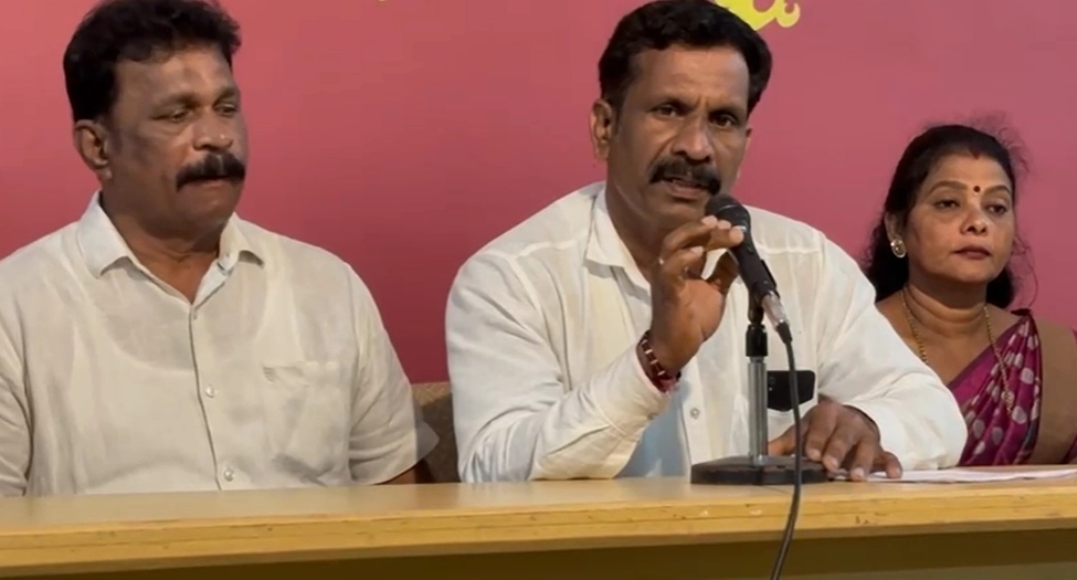 ತೆಂಕನಿಡಿಯೂರು ಗ್ರಾಮಸ್ಥರಿಗೆ ಸಿಹಿಸುದ್ದಿ; ಸರಕಾರಿ ನಿವೇಶನದಲ್ಲಿ ಮನೆ ಕಟ್ಟಲು ಪಂಚಾಯತ್ ನಿಂದಲೇ ಪರವಾನಿಗೆ- ಪ್ರಖ್ಯಾತ್ ಶೆಟ್ಟಿ - News Karnataka