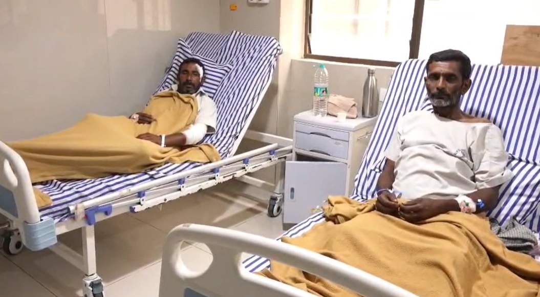 ಶಬರಿಮಲೆಗೆ ತೆರಳಿದ್ದ ಬಸ್ ಪಲ್ಟಿ; ಘಟನೆಯಲ್ಲಿ ಓರ್ವ ಸಾವು, ಹಲವರ ಸ್ಥಿತಿ ಚಿಂತಾಜನಕ! - News Karnataka