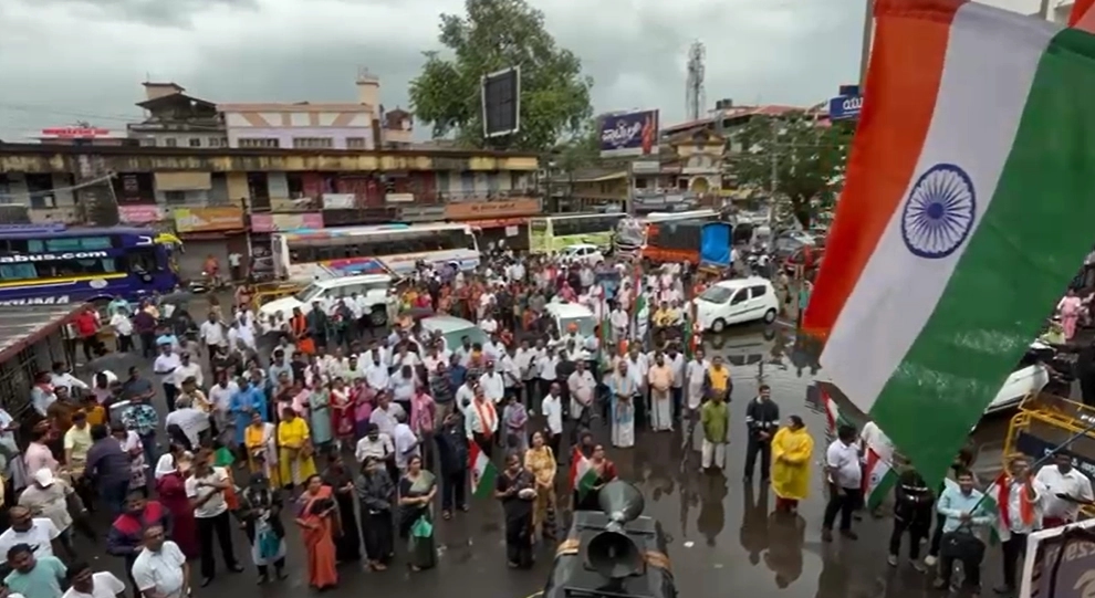 ಉಡುಪಿಯಲ್ಲಿ ಆಪರೇಷನ್ ಸಿಂಧೂರ ಯಶಸ್ಸಿನ ಸಂಭ್ರಮಾಚರಣೆ: ತಿರಂಗಾ ಯಾತ್ರೆ ಕಾಲ್ನಡಿಗೆ ಜಾಥಾ - News Karnataka