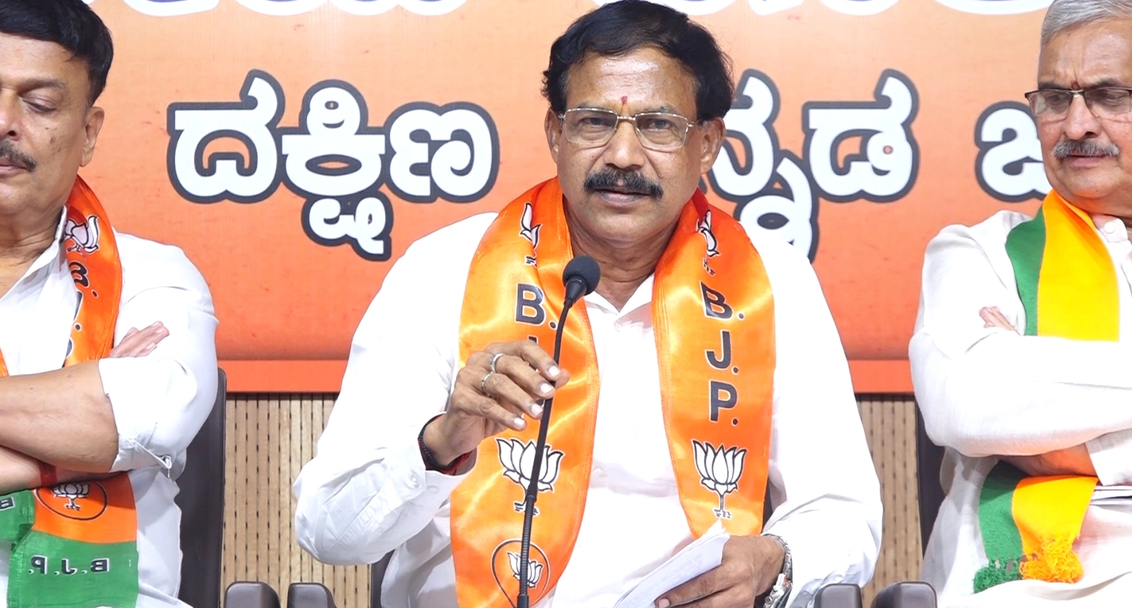 ಧರ್ಮಸ್ಥಳಕ್ಕೆ ಕಳಂಕ ತರುವ ಯತ್ನ ಸಹಿಸಲ್ಲ, ಅನಾಮಿಕನ ಮಂಪರು ಪರೀಕ್ಷೆಗೆ ಬಿಜೆಪಿ ಆಗ್ರಹ - News Karnataka
