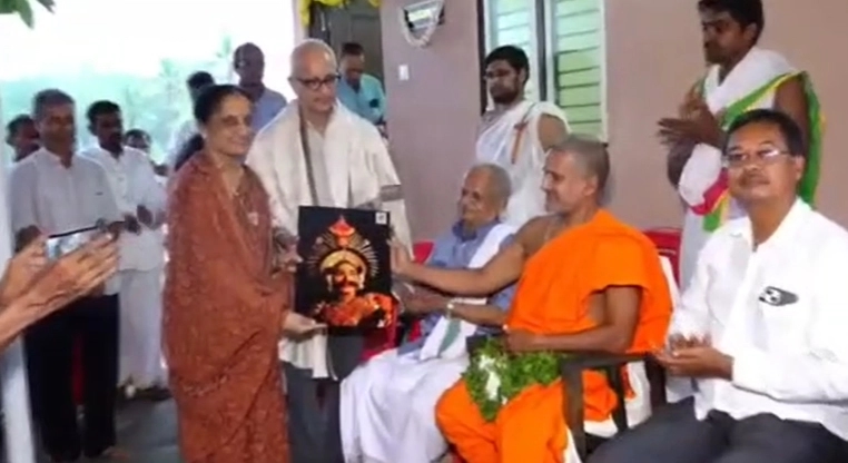ಮಳೆಗೆ ಬಿದ್ದ ಕಲಾವಿದನ ಮನೆ; ಒಂದೇ ತಿಂಗಳಲ್ಲಿ ಹೊಸ ಮನೆ ನಿರ್ಮಿಸಿಕೊಟ್ಟ ಯಕ್ಷಗಾನ ಕಲಾರಂಗ - News Karnataka