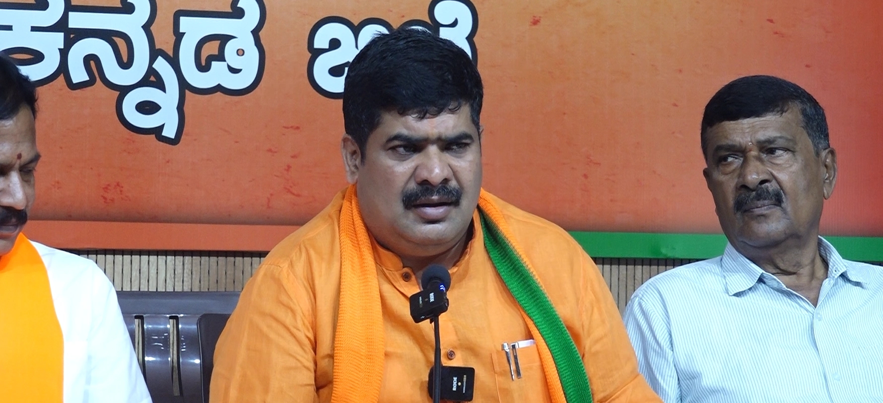 ಖಾದರ್ ಸ್ಪೀಕರಾ? ಉಸ್ತುವಾರಿಯಾ? ಕೆಂಪು ಕಲ್ಲು, ಮರಳಿಗೆ ರೇಟ್ ಹೆಚ್ಚು ಮಾಡುವಲ್ಲಿ ನಿಮ್ಮ ಕೊಡುಗೆ ಇದೆ!: ಶಾಸಕ ವೇದವ್ಯಾಸ್ ಕಾಮತ್ ಆರೋಪ - News Karnataka