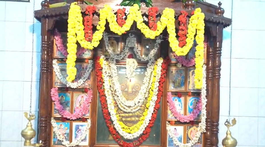 ದೈವಜ್ಞ ಬ್ರಾಹ್ಮಣ ಸಂಘದ ಮಹಿಳಾ ಮಂಡಳಿಯಿಂದ ವರಮಹಾಲಕ್ಷ್ಮೀ ವೃತ ಪೂಜೆ - News Karnataka