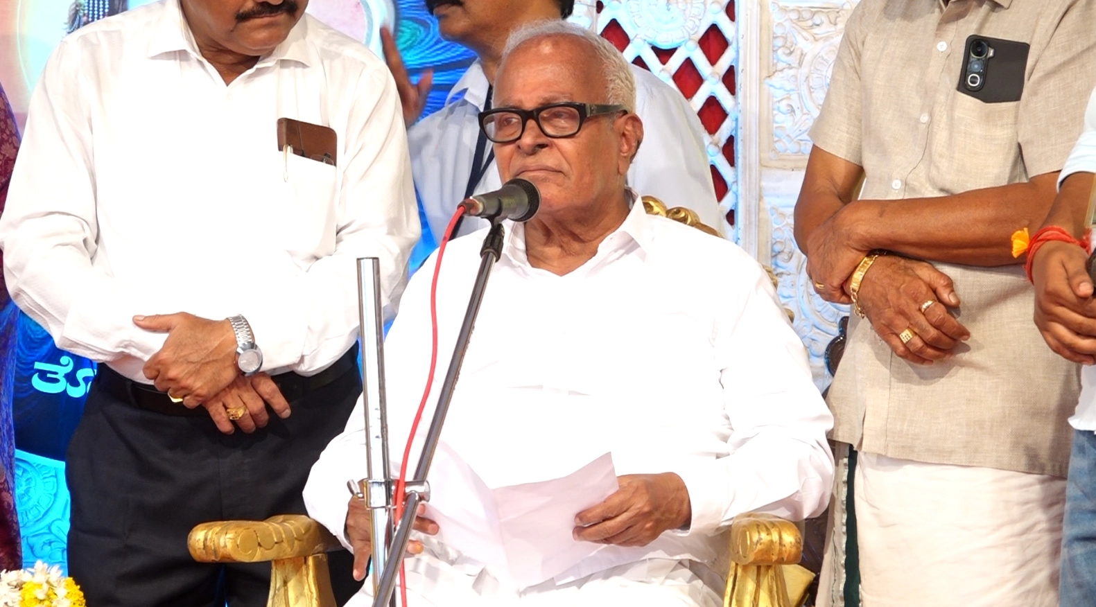 ʼನನ್ನನ್ನು ಬೇಕಾದರೆ ಜೈಲಿಗೆ ಹಾಕಿ ಆದರೆ ಧರ್ಮಸ್ಥಳ ಹೆಸರು ಹಾಳು ಮಾಡಲು ಪೂಜಾರಿ ಬಿಡೋದಿಲ್ಲʼ - News Karnataka