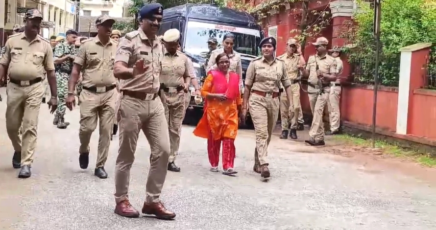 ಮೂವರು ಶಂಕಿತ ನಕ್ಸಲರು ಕುಂದಾಪುರ ಕೋರ್ಟ್ ಗೆ ಹಾಜರು - News Karnataka
