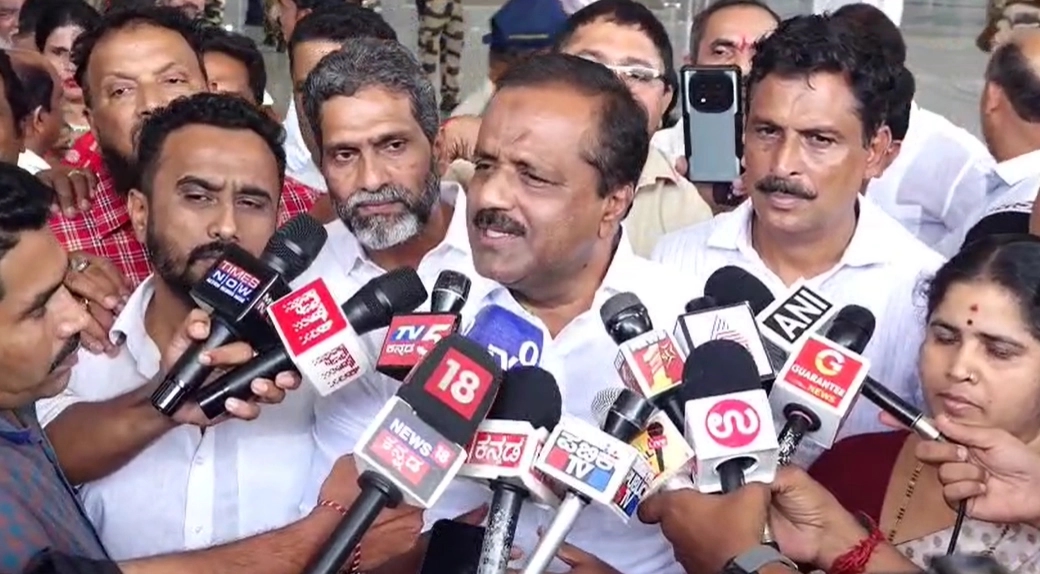 ಭ್ರಷ್ಟಾಚಾರ ಆರೋಪಕ್ಕೆ ಸ್ಪೀಕರ್ ಖಾದರ್ ಪ್ರತಿಕ್ರಿಯೆ – ಕಚೇರಿಗೆ ಬಂದು ಲಿಖಿತ ದೂರು ಕೊಡಲಿ - News Karnataka