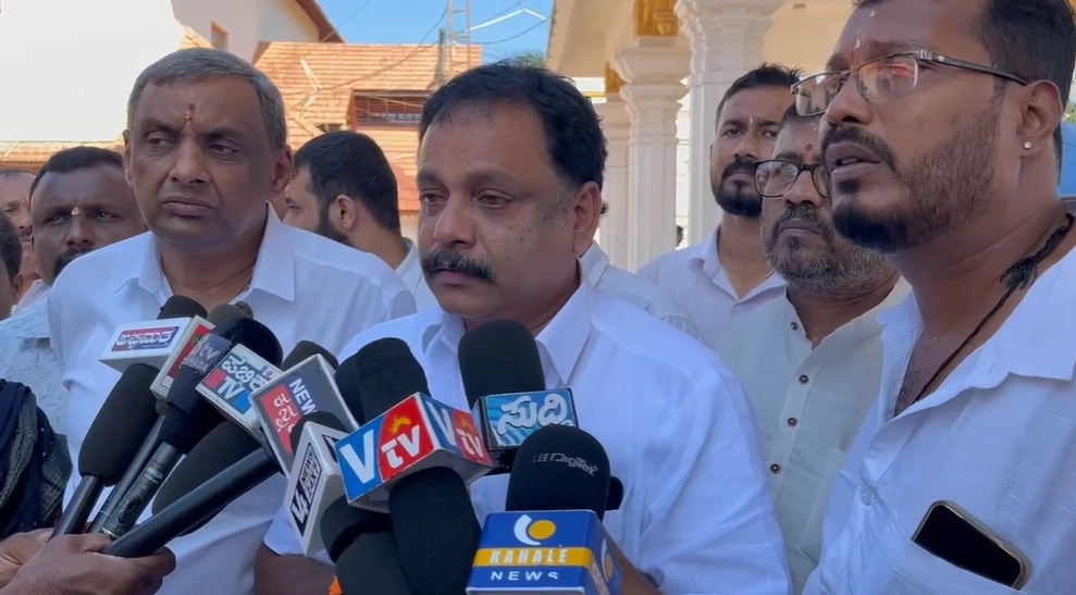 ಪುತ್ತೂರಿನಲ್ಲಿ ಮುಂದುವರಿದ ಬಿಜೆಪಿ/ಪುತ್ತಿಲ ಪರಿವಾರದ ಜಟಾಪಟಿ! - News Karnataka