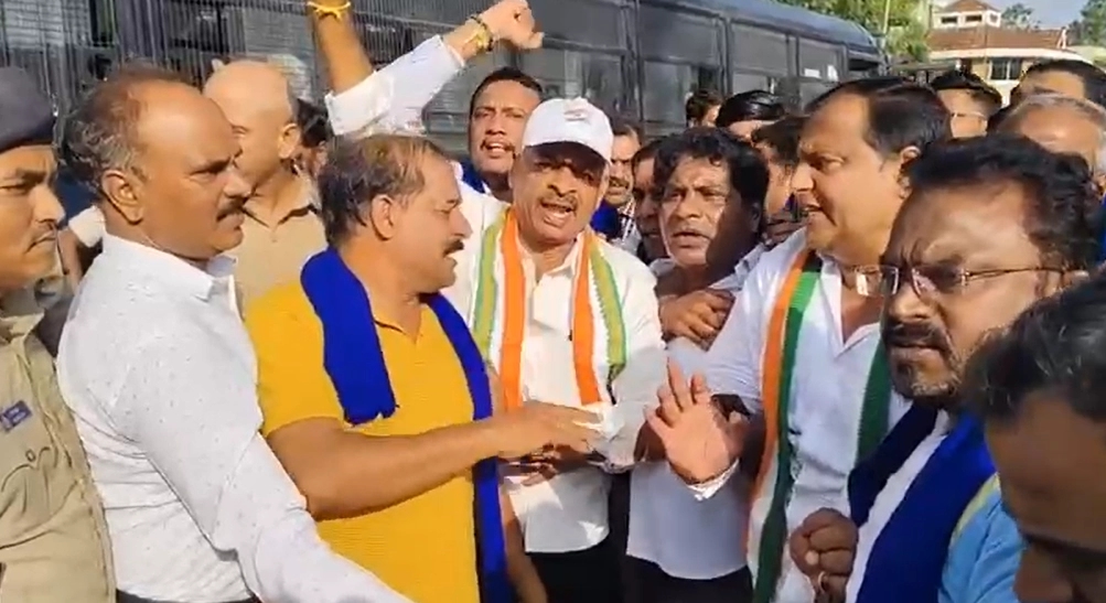 ದಸರಾ ಉದ್ಘಾಟನೆಗೆ ಭಾನು ಮುಸ್ತಾಕ್ ಆಯ್ಕೆ ವಿರೋಧಿಸಿ; ಹಿಂದೂ ಜಾಗರಣ ವೇದಿಕೆಯಿಂದ ಚಾಮುಂಡಿ ಚಲೋ! - News Karnataka